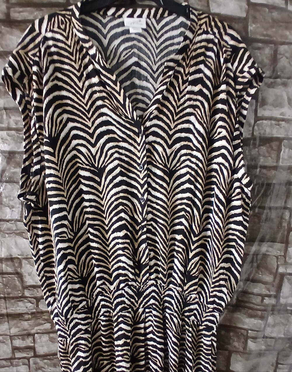 Jaclyn Smith Black and Cream Zebra Print V-Neck Tunic